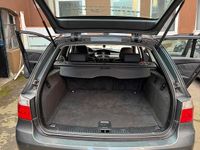 Gebraucht BMW 525 177 PS (130 kW) 2005 Grau Kombi