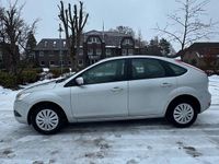 Gebraucht Ford Focus 101 PS (74 kW) 2010 Silber Limousine