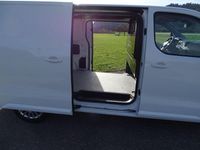 Gebraucht Opel Vivaro Edition 177 PS (130 kW) 2021 Weiß Van / Kleinbus