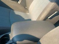 Gebraucht Kia Ceed 109 PS (80 kW) 2010 Weiß Kleinwagen