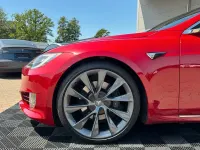 Käytetty Tesla Model S 386 kW (525 HP) 2020 Punainen Viistoperä