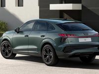 Neu Audi Q3 Sportback Ambiente 204 PS (150 kW) 2025 Salbeigrün metallic SUV