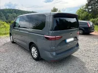 Gebraucht VW Multivan Business 150 PS (110 kW) 2024 Grau Van / Kleinbus