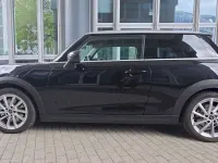 Gebraucht Mini Cooper 156 PS (114 kW) 2024 Schwarz Kleinwagen