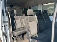 Gebraucht Ford Transit 131 PS (96 kW) 2023 Weiß Kombi