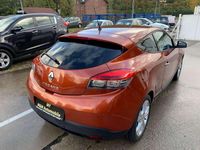 Gebraucht Renault Mégane Coupé Dynamique 131 PS (96 kW) 2010 Orange Coupé