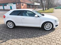 Gebraucht Audi A3 102 PS (75 kW) 2010 Weiß Kleinwagen
