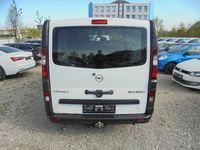 Używany Opel Vivaro 125 KM (91 kW) 2016 Biały Minivan