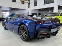 Gebraucht Ferrari SF90 1001 PS (736 kW) 2024 Blau Cabrio
