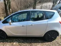 Gebraucht Opel Meriva 140 PS (102 kW) 2010 Silber Van / Kleinbus