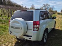 Gebraucht Suzuki Grand Vitara Comfort 129 PS (94 kW) 2012 Weiß SUV