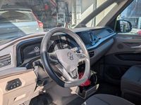 Gebraucht VW Multivan Life 150 PS (110 kW) 2024 Weiß Van