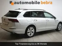Gebraucht VW Golf VIII Style 150 PS (110 kW) 2023 Pure white Kombi