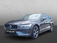 Gebraucht Volvo V60 145 PS (106 kW) 2025 Kombi
