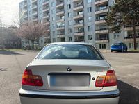 Gebraucht BMW 318 143 PS (105 kW) 2002 Silber Limousine