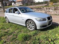 Gebraucht BMW 325 197 PS (144 kW) 2009 Grau Kombi