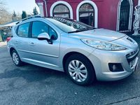 Gebraucht Peugeot 207 Tendance 95 PS (69 kW) 2012 Grau Kombi