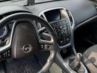 Gebraucht Opel Astra Edition 110 PS (80 kW) 2014 Kombi