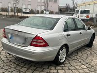 Gebraucht Mercedes C180 129 PS (94 kW) 2002 Silber Limousine