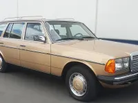 Gebraucht Mercedes 300 125 PS (91 kW) 1981 Gold Limousine