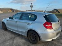 Gebraucht BMW 118 143 PS (105 kW) 2007 Silber Kleinwagen