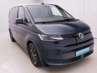 Gebraucht VW Multivan Basis 150 PS (110 kW) 2024 3s starlight blue metallic Van