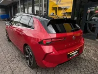 Używany Opel Astra Elegance 131 KM (96 kW) 2023 Czerwony Hatchback