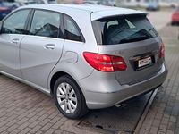 Gebraucht Mercedes B180 122 PS (89 kW) 2012 Polar silver  metallic paint Van / Kleinbus