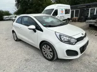 Gebraucht Kia Rio Edition 7 75 PS (55 kW) 2012 Weiß Kleinwagen