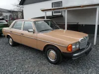 Gebraucht Mercedes 280 145 PS (106 kW) 1977 Beige Limousine