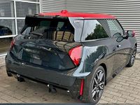 Gebraucht Mini Cooper 160 kW (218 PS) 2024 Schwarz Kleinwagen