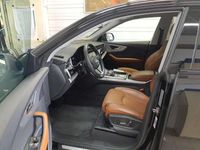 Gebraucht Audi Q8 S-Line 286 PS (210 kW) 2023 Mythosschwarz metallic SUV