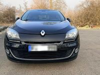 Gebraucht Renault Mégane III Luxe 131 PS (96 kW) 2012 Schwarz Kleinwagen