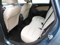 Gebraucht Mercedes B180 109 PS (80 kW) 2012 Blau Van / Kleinbus