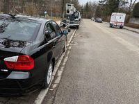 Gebraucht BMW 320 Advantage 177 PS (130 kW) 2006 Schwarz Limousine