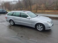 Gebraucht Mercedes E220 Elegance 170 PS (125 kW) 2009 Silber Kombi