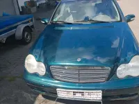 Gebraucht Mercedes C180 143 PS (105 kW) 2004 Grün Kombi