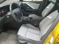 Gebraucht Opel Astra Elegance 150 PS (110 kW) 2023 Gelb Kleinwagen