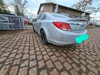 Gebraucht Opel Insignia 140 PS (102 kW) 2011 Silber Limousine