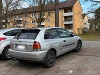 Gebraucht Mazda 323F 88 PS (64 kW) 1998 Silber Kleinwagen