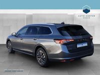 Neu Skoda Superb Selection 150 PS (110 kW) 2026 Grau Kombi
