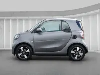Gebraucht Smart ForTwo Coupé 60 kW (82 PS) 2024 Bodypanels in titania grey (ma Kleinwagen