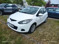 Gebraucht Mazda 2 Inclusive 68 PS (50 kW) 2010 Weiß Kleinwagen