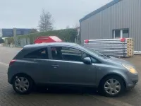 Gebraucht Opel Corsa 75 PS (55 kW) 2009 Silber Kleinwagen