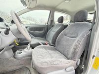 Gebraucht Toyota Yaris Sol 87 PS (63 kW) 2002 Silber Limousine