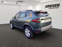 Neu Dacia Duster Expression 140 PS (102 kW) 2026 Gruen SUV