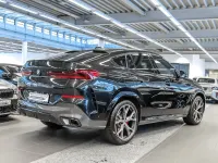 Gebraucht BMW X6 M Sport 298 PS (219 kW) 2024 Black sapphire SUV