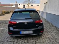 Gebraucht VW Golf VII 131 PS (96 kW) 2019 Schwarz Kleinwagen