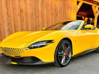 Second-hand Ferrari Roma 620 CP (456 kW) 2024 Galben Cabrio