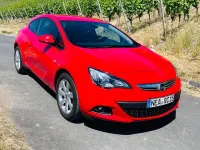 Gebraucht Opel Astra GTC 140 PS (102 kW) 2012 Rot Limousine